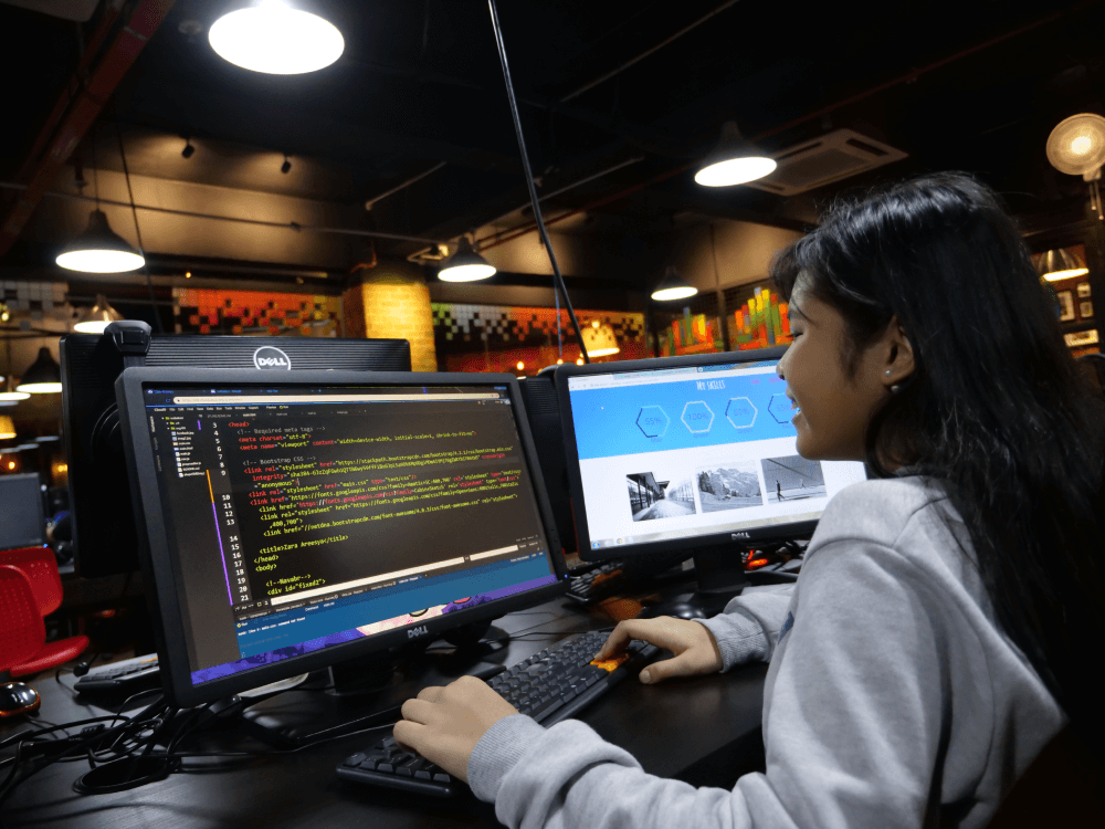 Kidocode student age 14-18, Adult capacity at sixteen